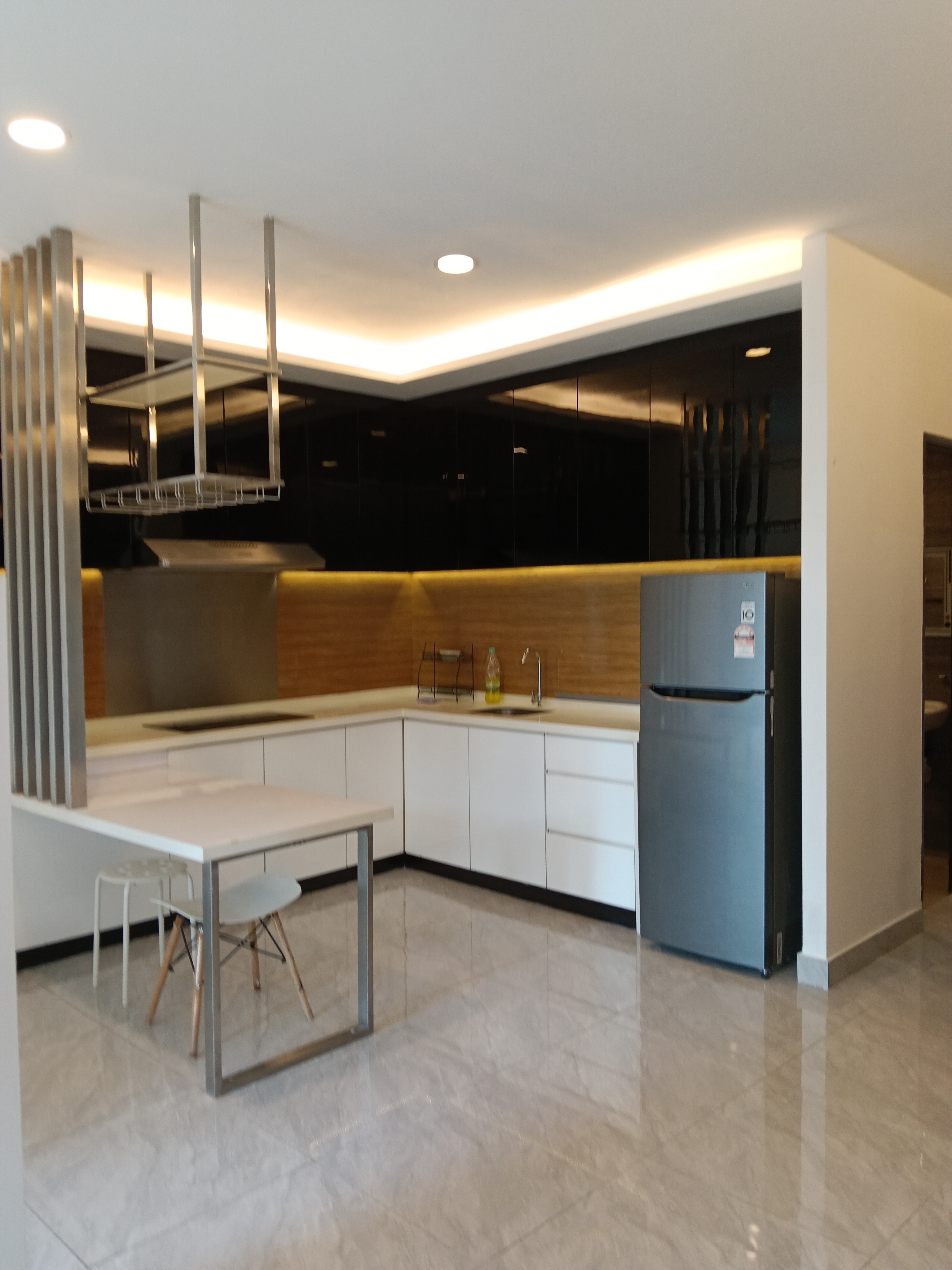 Symphony Tower 8